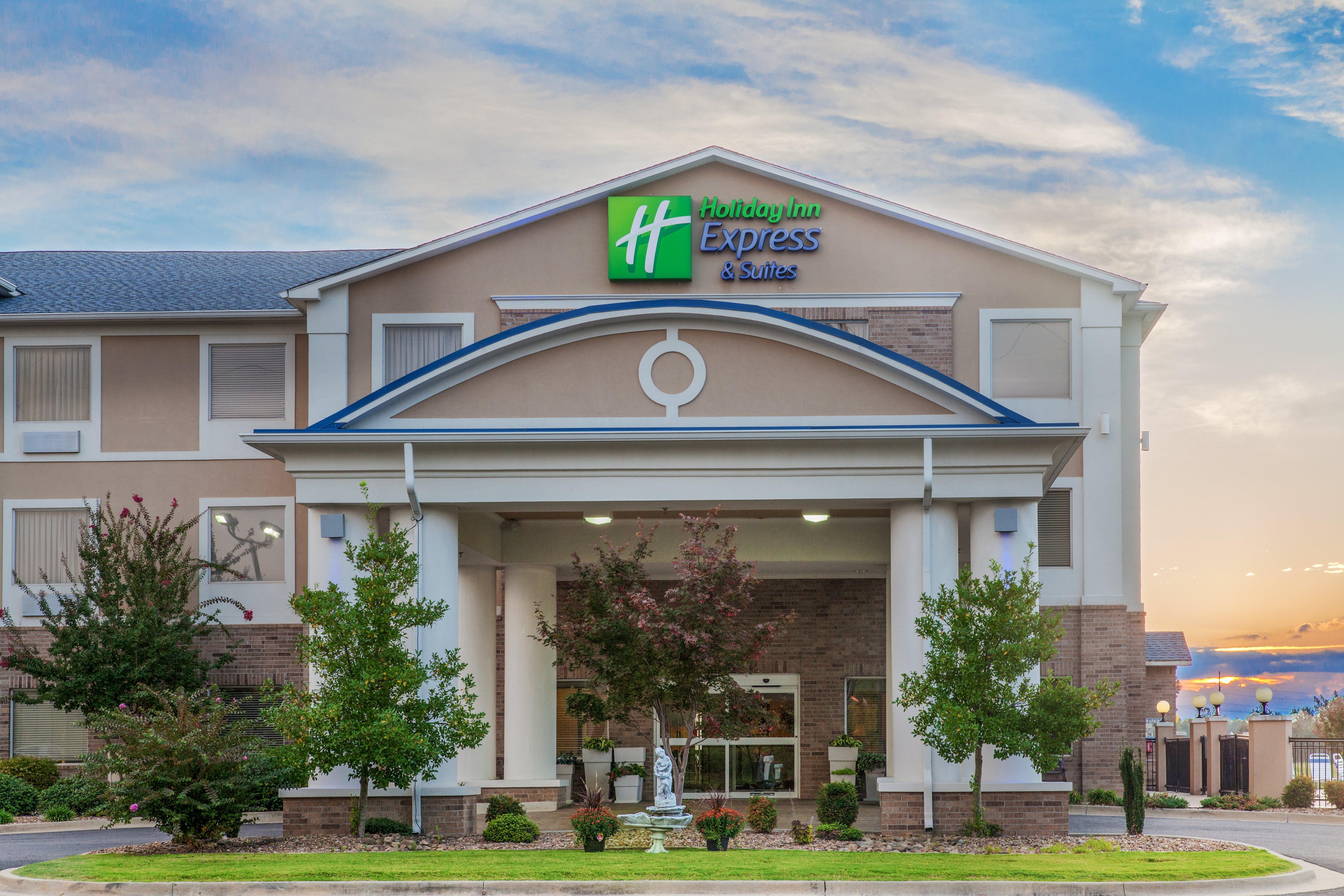 Holiday Inn Express Hotel & Suites Clarksville Esterno foto