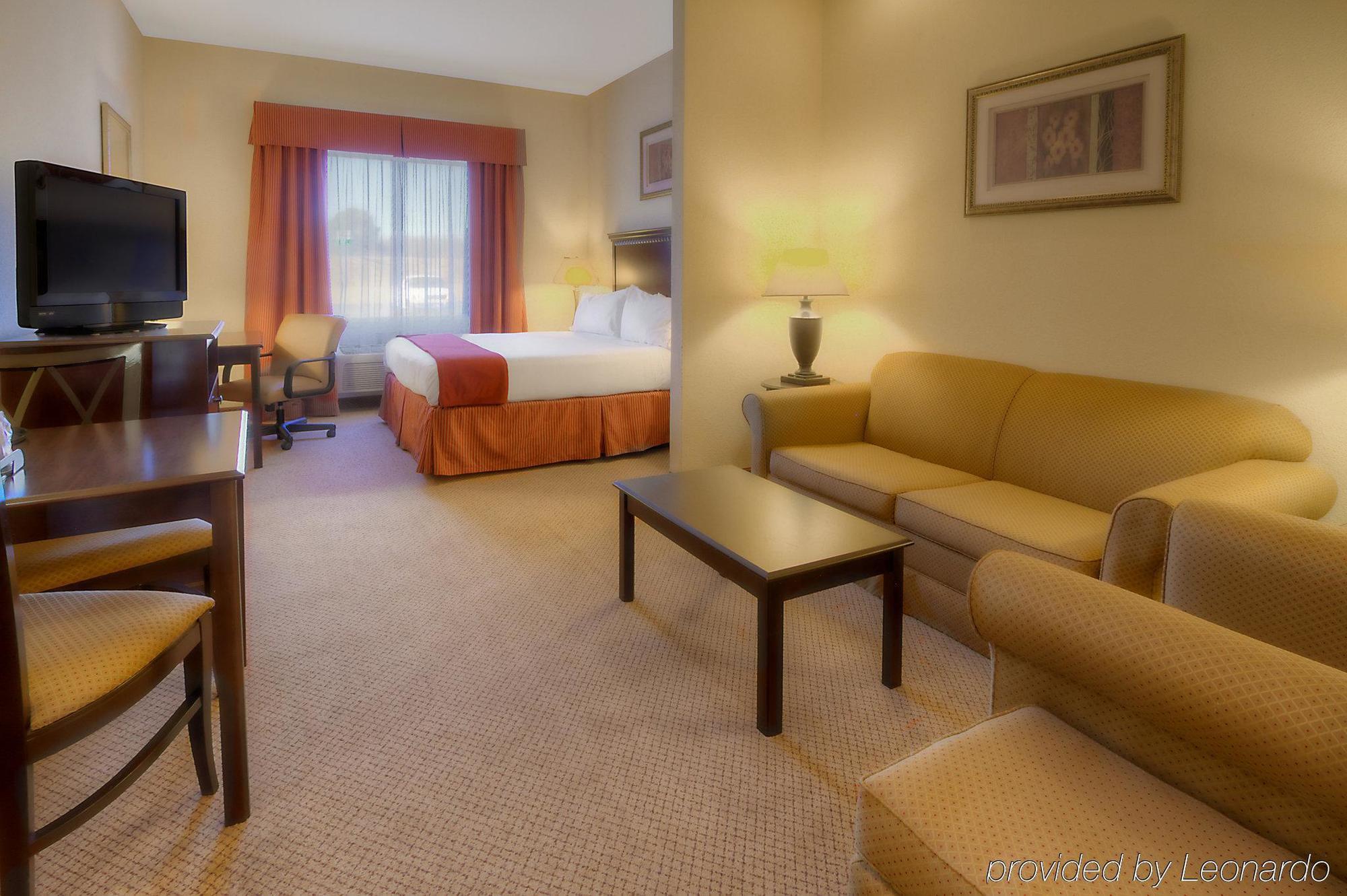 Holiday Inn Express Hotel & Suites Clarksville Esterno foto