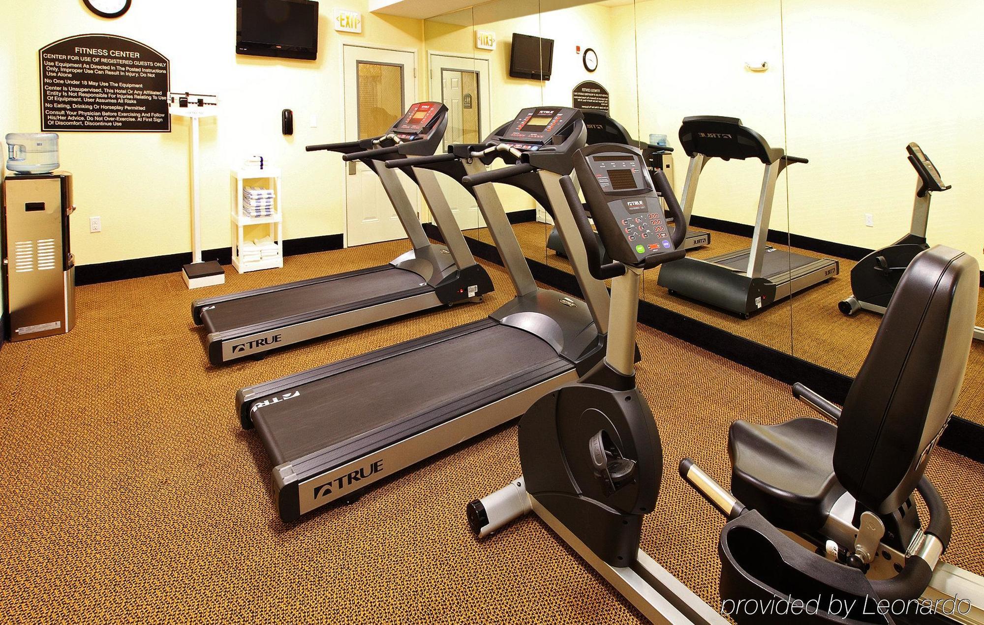 Holiday Inn Express Hotel & Suites Clarksville Esterno foto