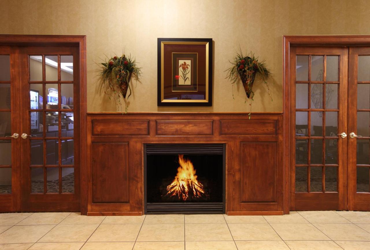 Holiday Inn Express Hotel & Suites Clarksville Esterno foto